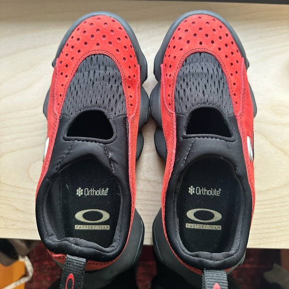 Oakley Factory Team Suede Flesh
Sandal - Lava/Black - Picture 3 of 8